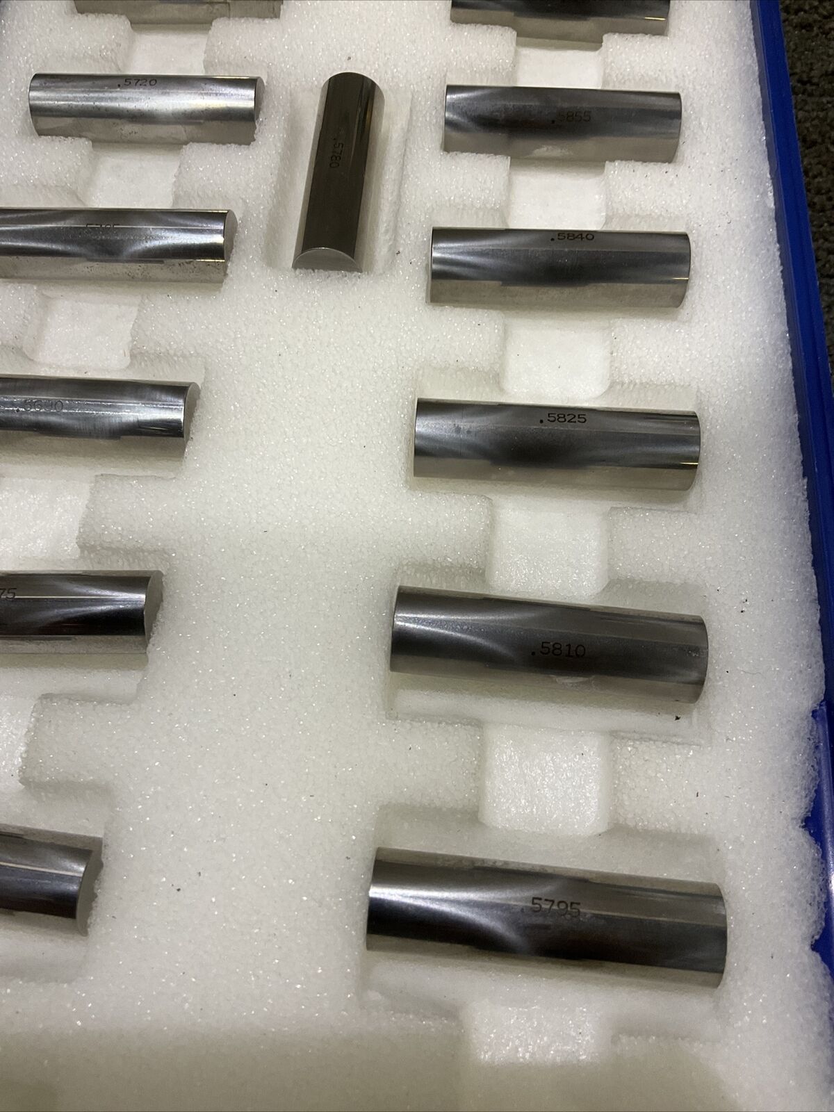 VAN KEUREN .5660-.5900 17 PIECE PIN GAUGE SET 333