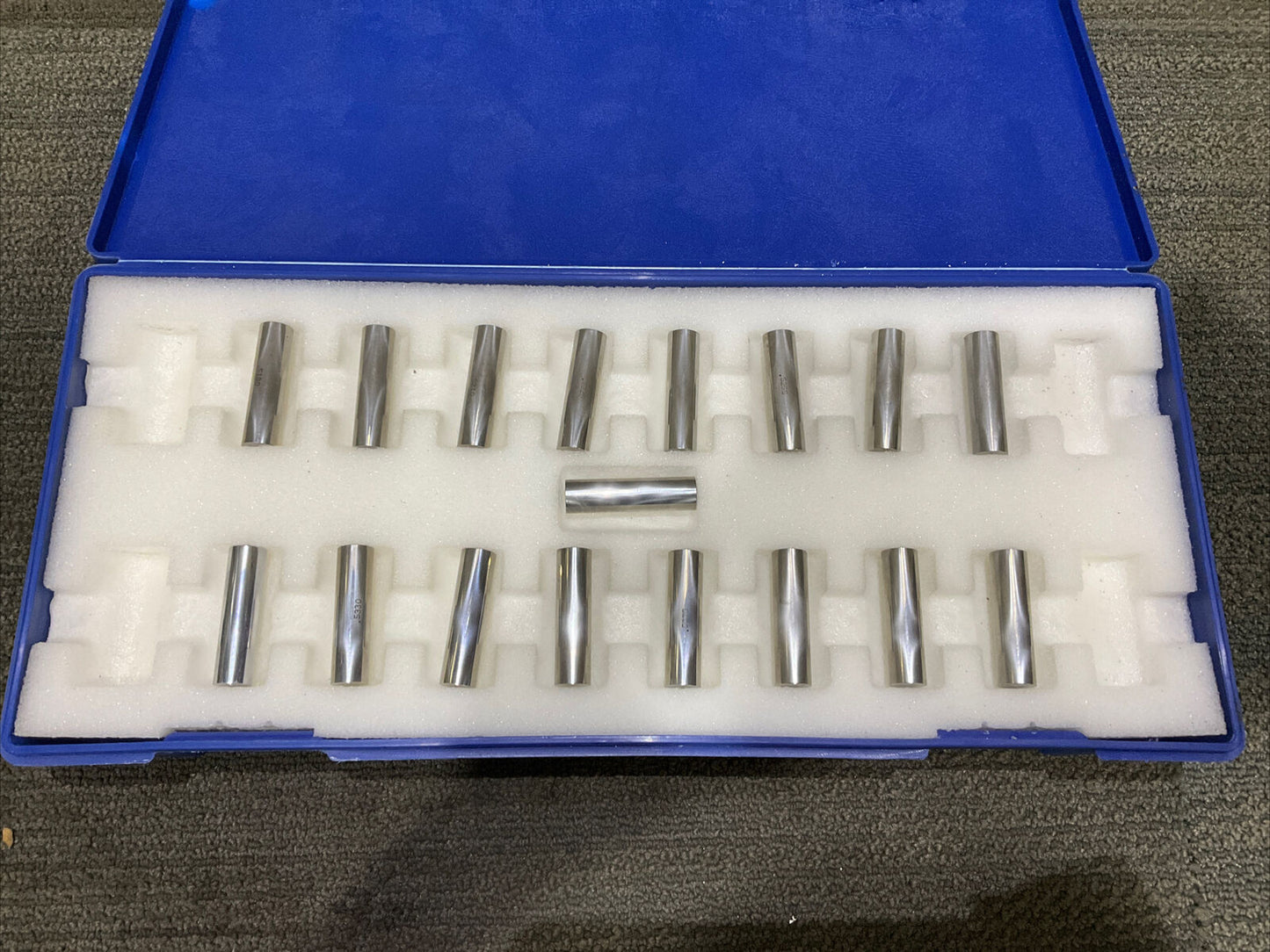 VAN KEUREN .5180-.5420 17 PIECE PIN GAUGE SET  333