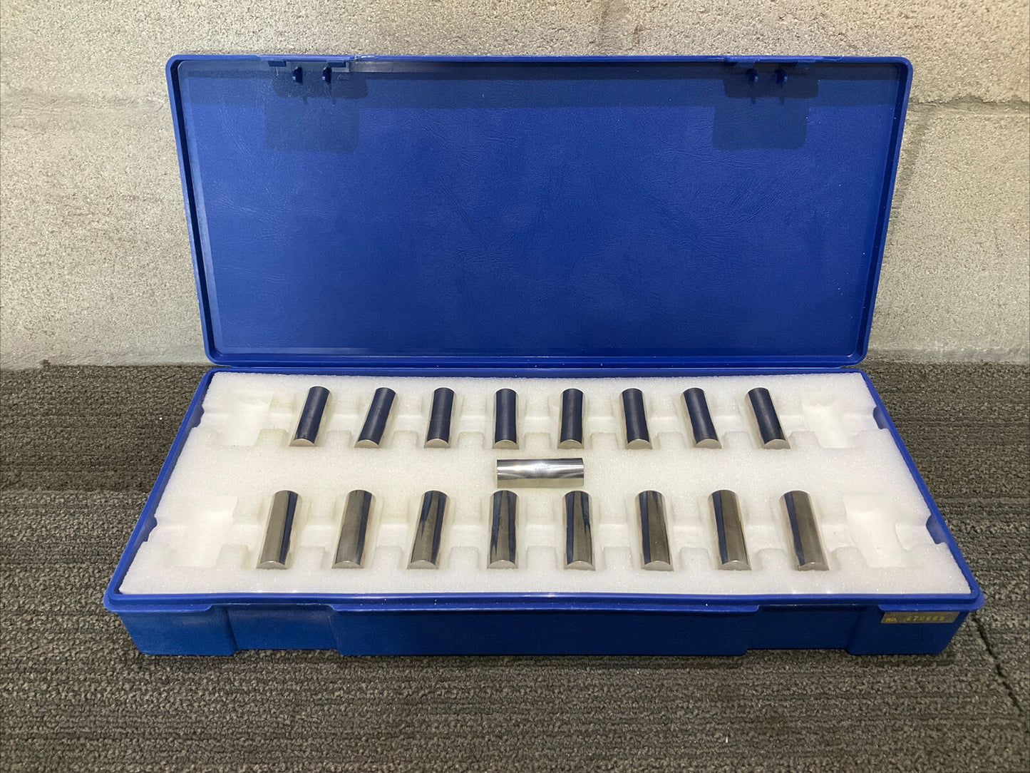 VAN KEUREN .6620-.6740 17 PIECE THREAD WIRE SET 333