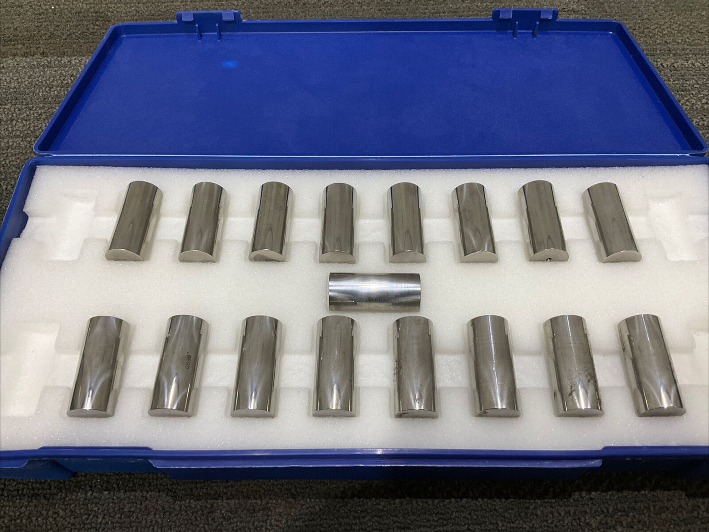 VAN KEUREN .8540-.8780 17 PIECE PIN GAUGE SET 333