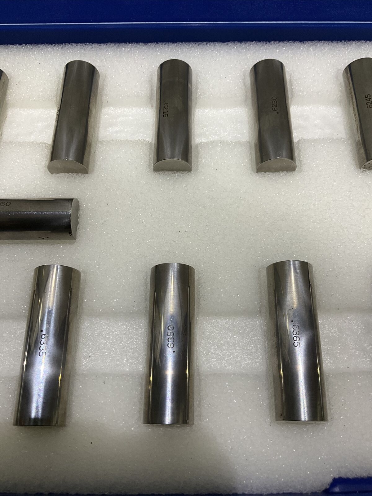 VAN KEUREN .6140-.638 17 PIECE PIN GAUGE SET 333