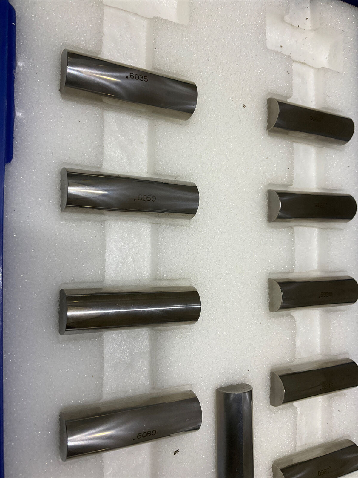 VAN KEUREN .5900-.6140 17 PIECE THREAD WIRE SET 333