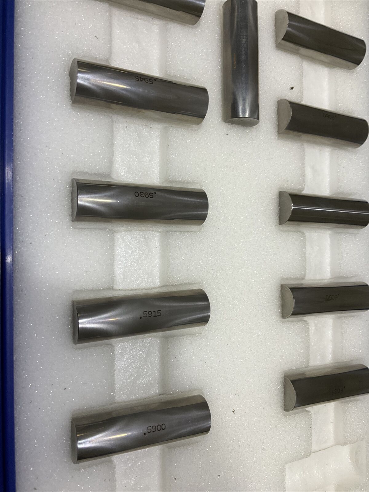 VAN KEUREN .5900-.6140 17 PIECE THREAD WIRE SET 333