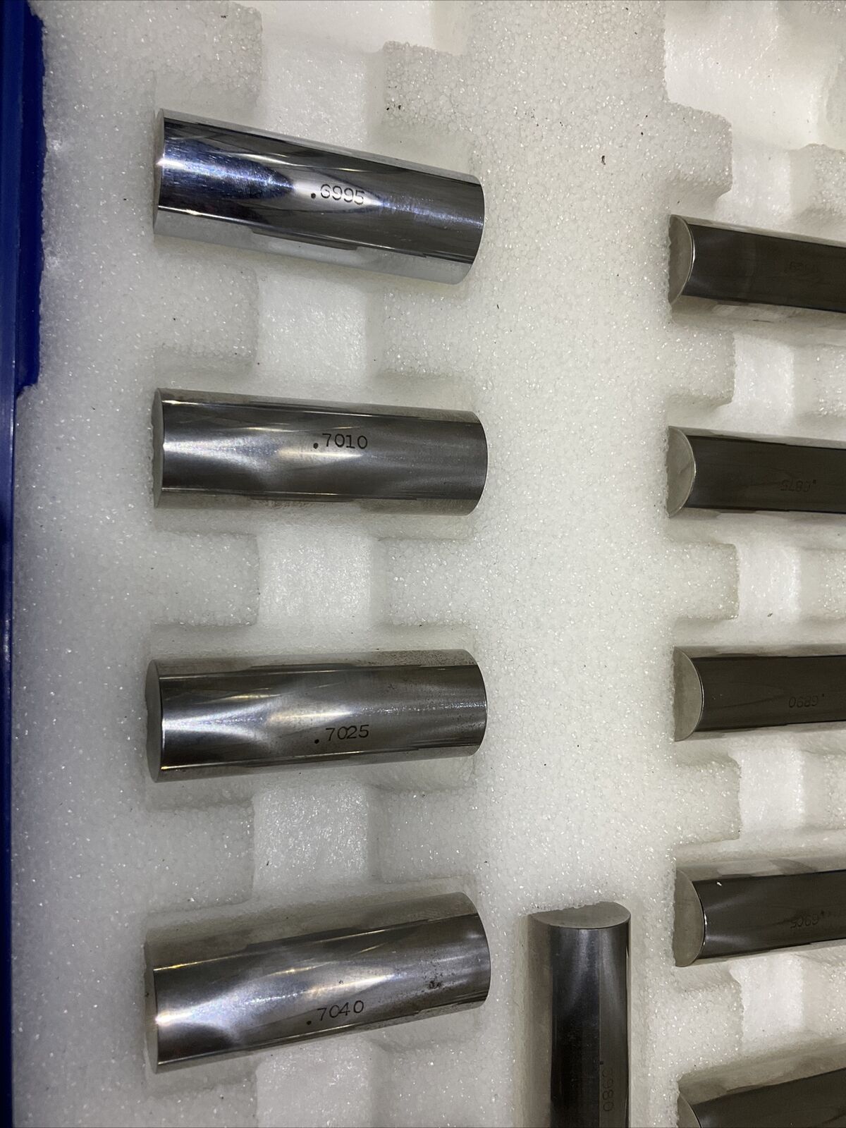 VAN KEIREN .6860-.7100 17 PIECE PIN GAUGE SET 333