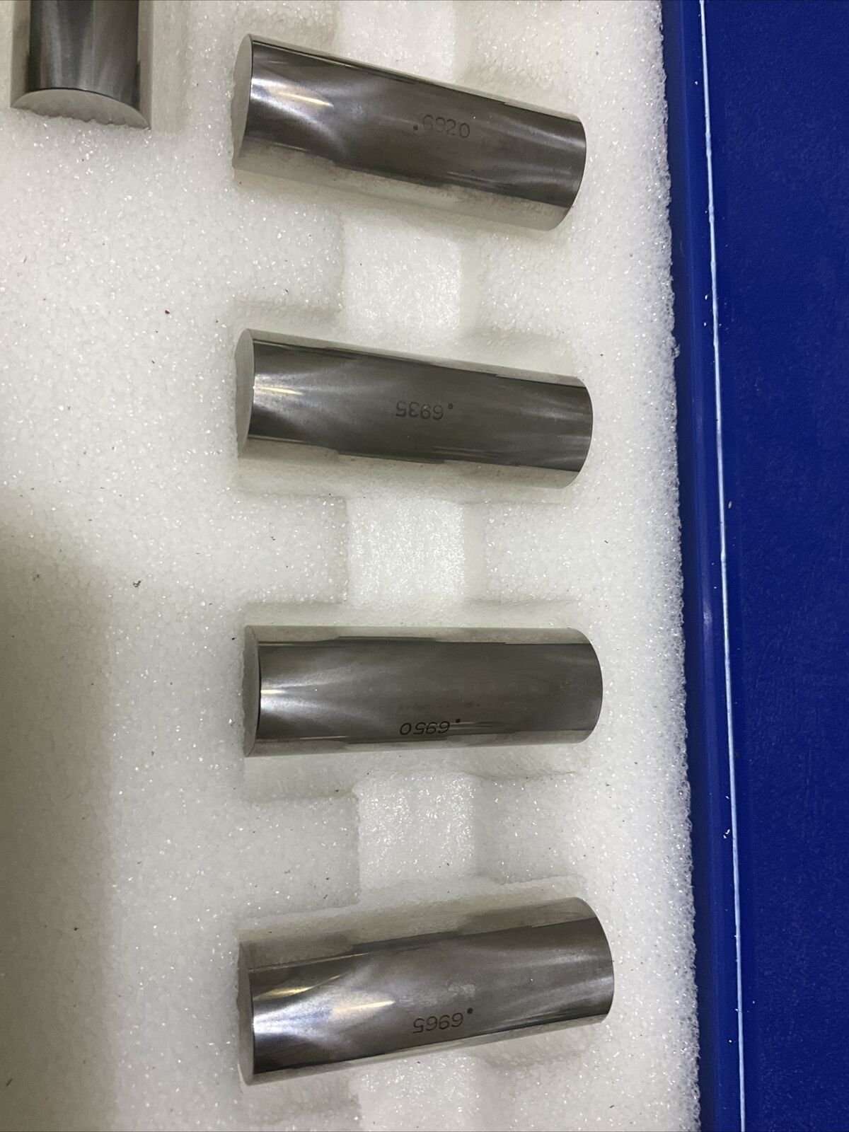 VAN KEIREN .6860-.7100 17 PIECE PIN GAUGE SET 333