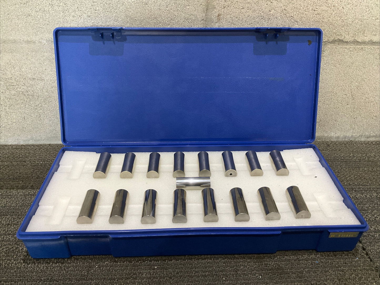 VAN KEUREN .7820-.8060 17 PIECE PIN GAUGE SET 333