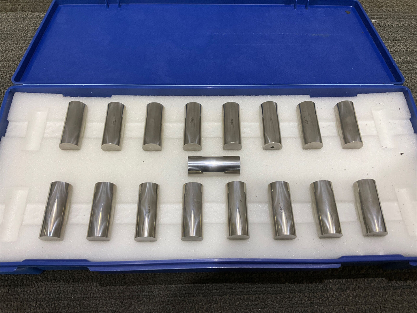 VAN KEUREN .7820-.8060 17 PIECE PIN GAUGE SET 333