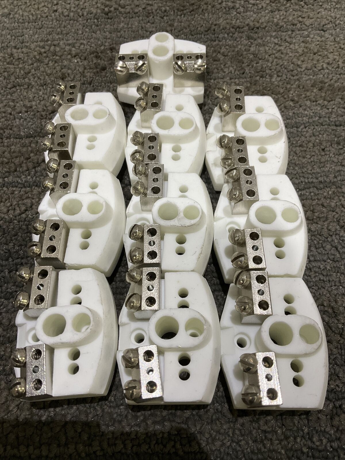 SANDELIUS CP102 CERAMIC 2 TERMINAL BLOCK 100 SERIES 678 LOT OF 10