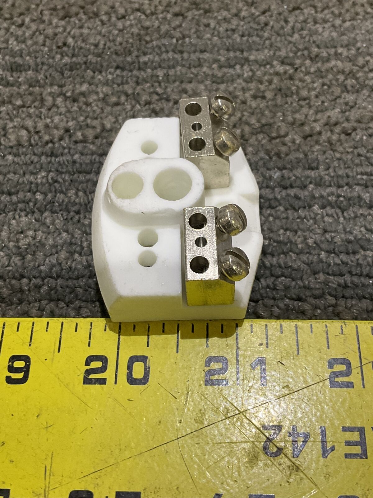 SANDELIUS CP102 CERAMIC 2 TERMINAL BLOCK 100 SERIES 678 LOT OF 10