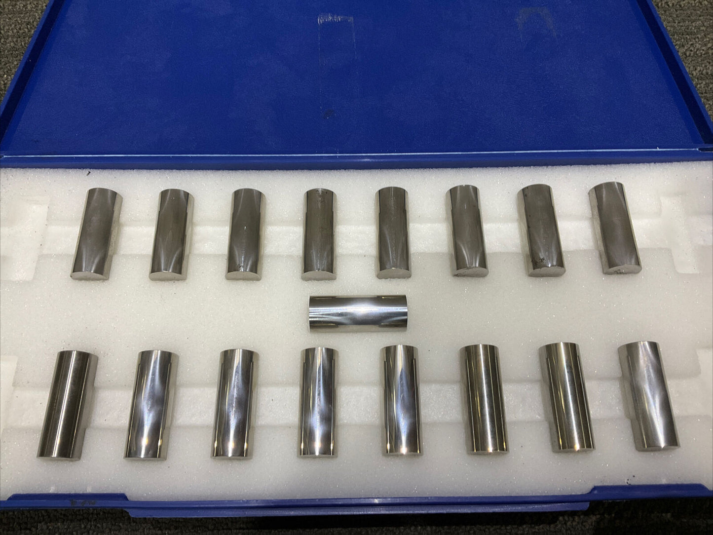 VAN KEUREN .7580-.7820 17 PIECE PIN GAUGE SET 333