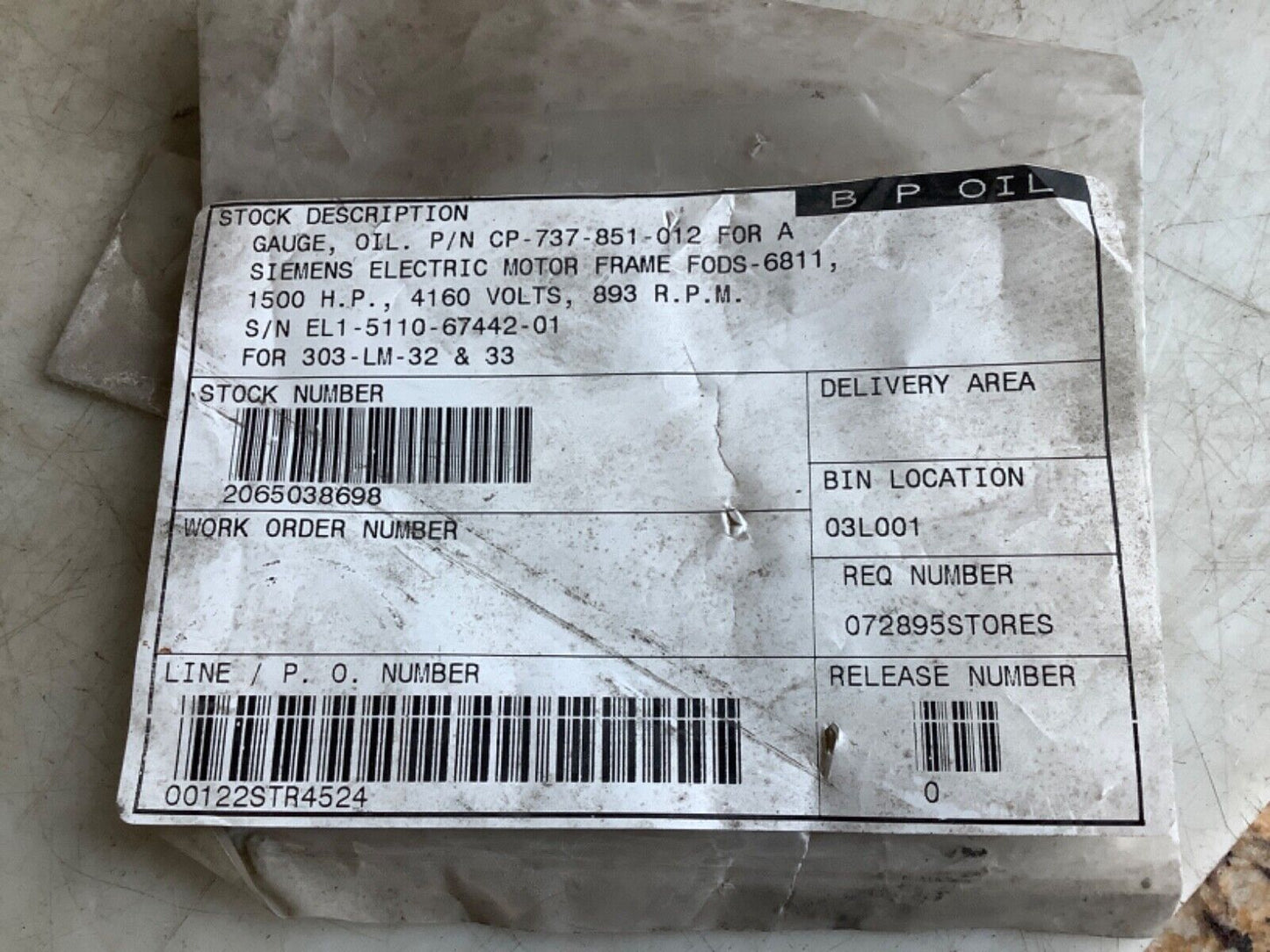 BP OIL SIEMENS CP-737-851-012 OIL GAUGE 678