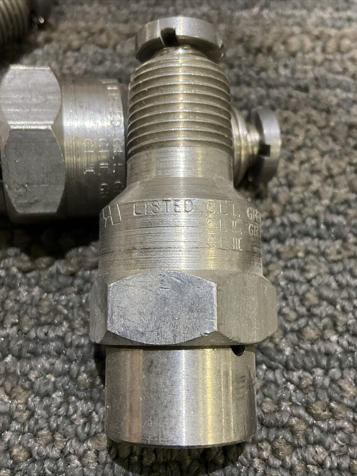 COOPER CROUSE-HINDS EYD216 3/4” MALE/FEMALE HUB SEALING FITTING 678 LOT OF 5