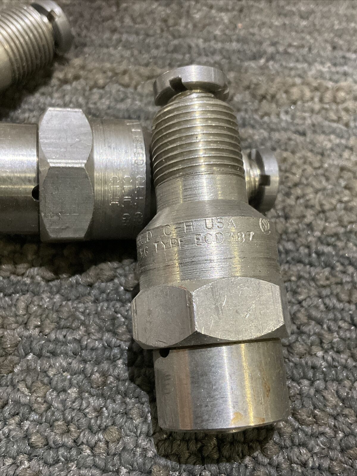 COOPER CROUSE-HINDS EYD216 3/4” MALE/FEMALE HUB SEALING FITTING 678 LOT OF 5