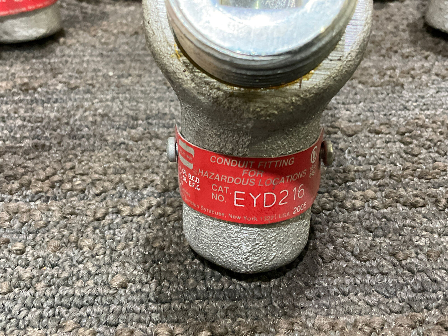 COOPER CROUSE-HINDS EYD216 3/4” MALE/FEMALE HUB SEALING FITTING 678 LOT OF 5