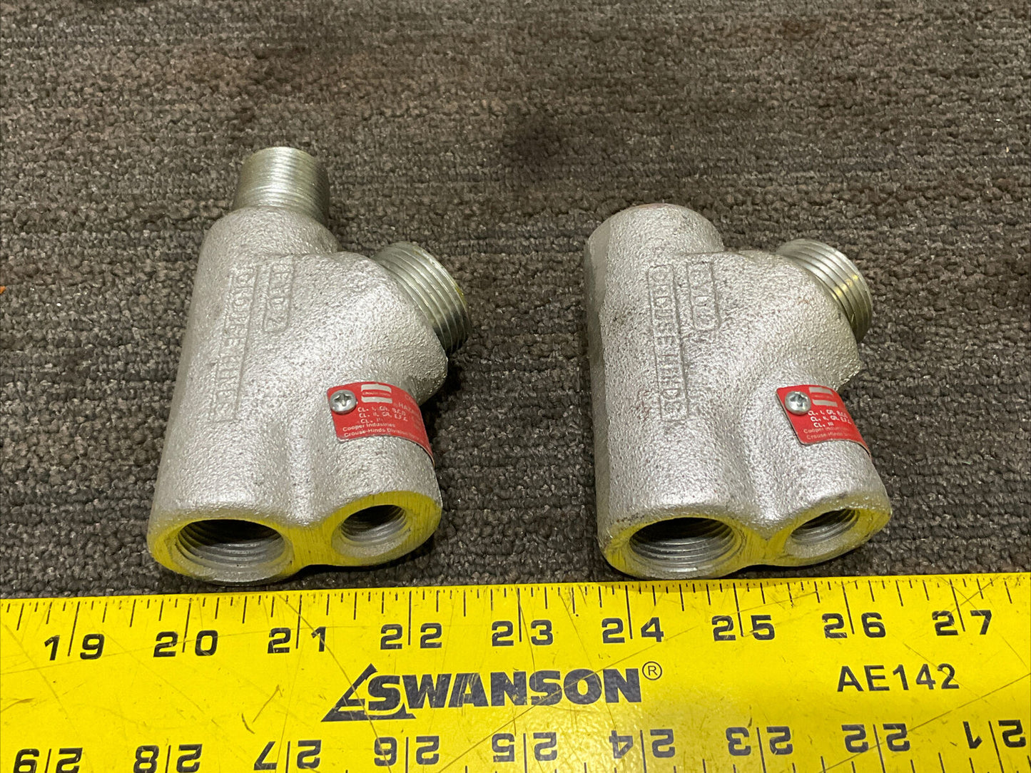 COOPER CROUSE-HINDS EYD216 3/4” MALE/FEMALE HUB SEALING FITTING 678 LOT OF 5