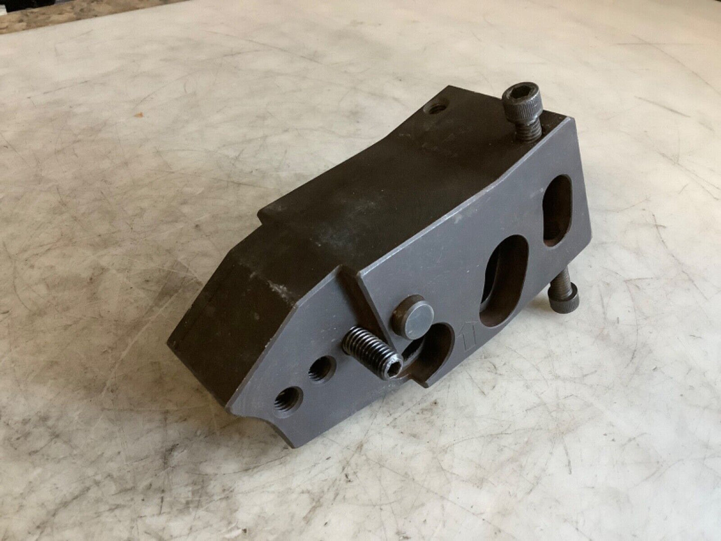 BROWN & SHARPE 140-222 TOOLING HEAD 333