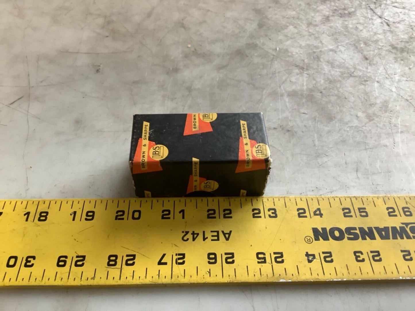 BROWN & SHARPE 710-3018-110 SPRING COLLET NO.10 HEX 9/32IN 333