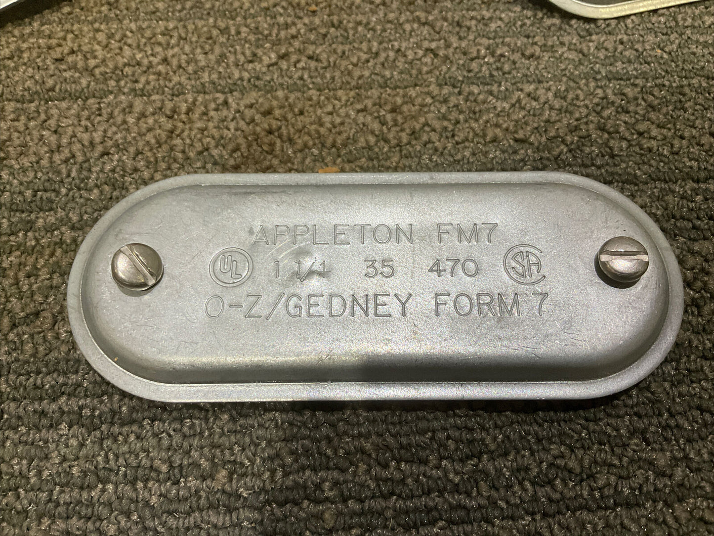 APPLETON APP470 1 1/4” STEEL FM7 BLANK COVER STAMPED STEEL COVER 678 LOT OF 32