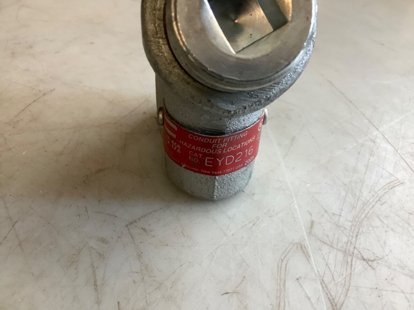 CROUSE HINDS EYD216 CONDUIT SEALING FITTING 678 - QTY 4