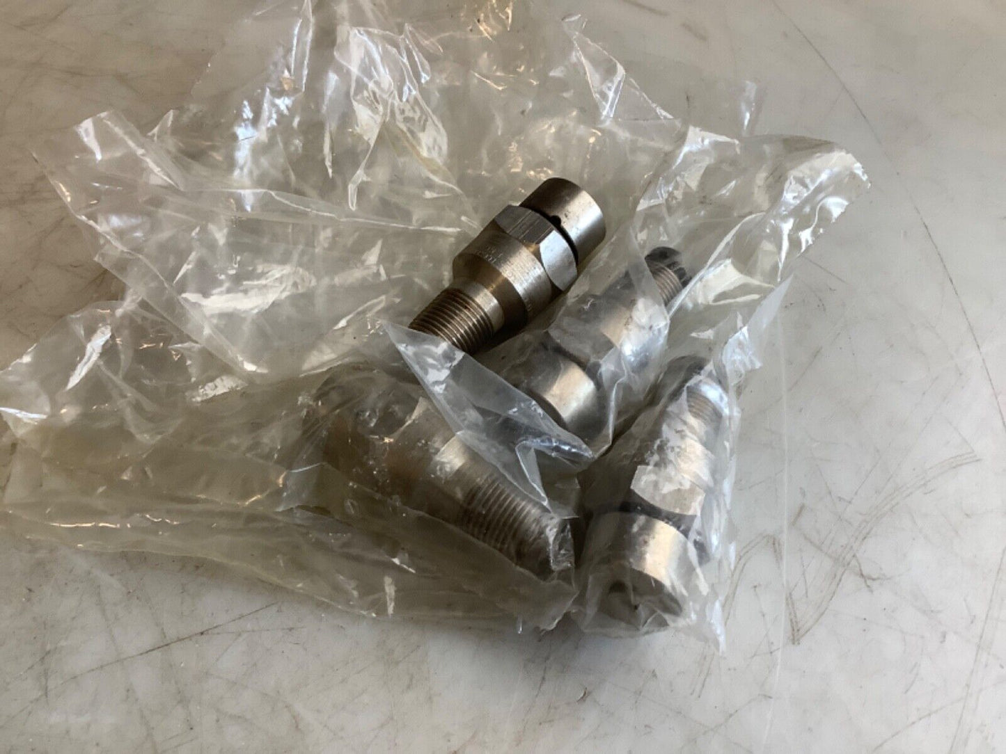 CROUSE HINDS EYD216 CONDUIT SEALING FITTING 678 - QTY 4