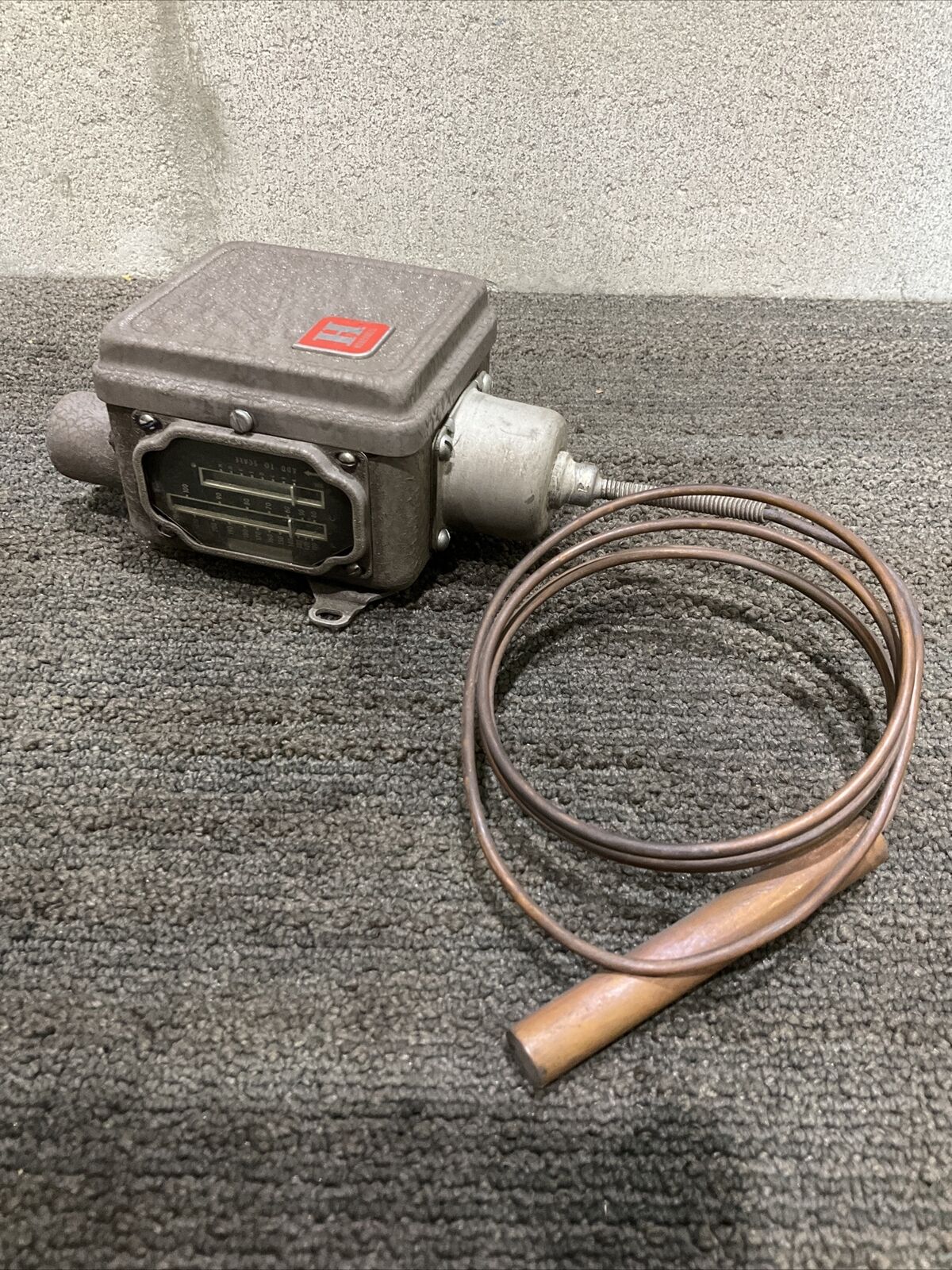 HONEYWELL T615A16371 TEMPERATURE CONTROLLER 444