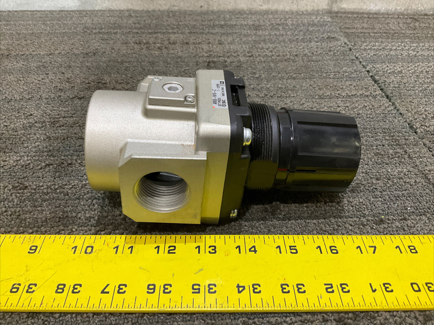 SMC AR60N10Z PRESSURE REGULATOR 7-125 PSI 222