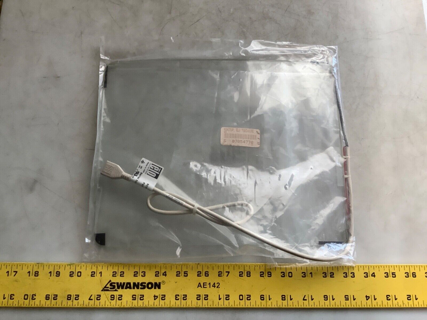 ELO INTELLITOUCH E729629 SCN-IT-SPH15.0-003-000-R TOUCH SCREEN MONITOR FOR CRT