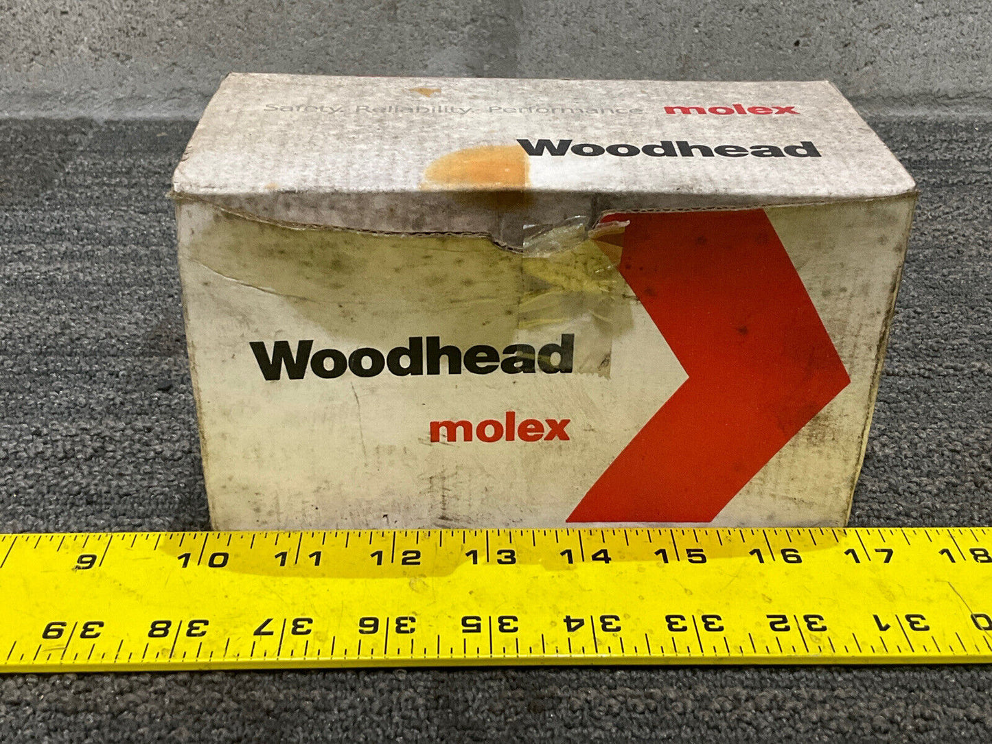 WOODHEAD MOLEX 130470048 WATERTITE CONNECTOR L6-20 20A 250V NEOTEX RUBBER 222