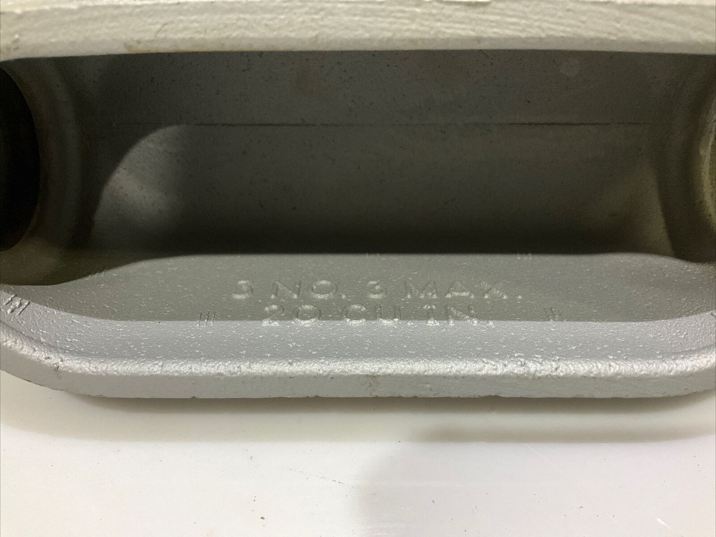 APPLETON FM7 35 C47 1 1/4” THREADED CONDUIT BODY 678 LOT OF 2