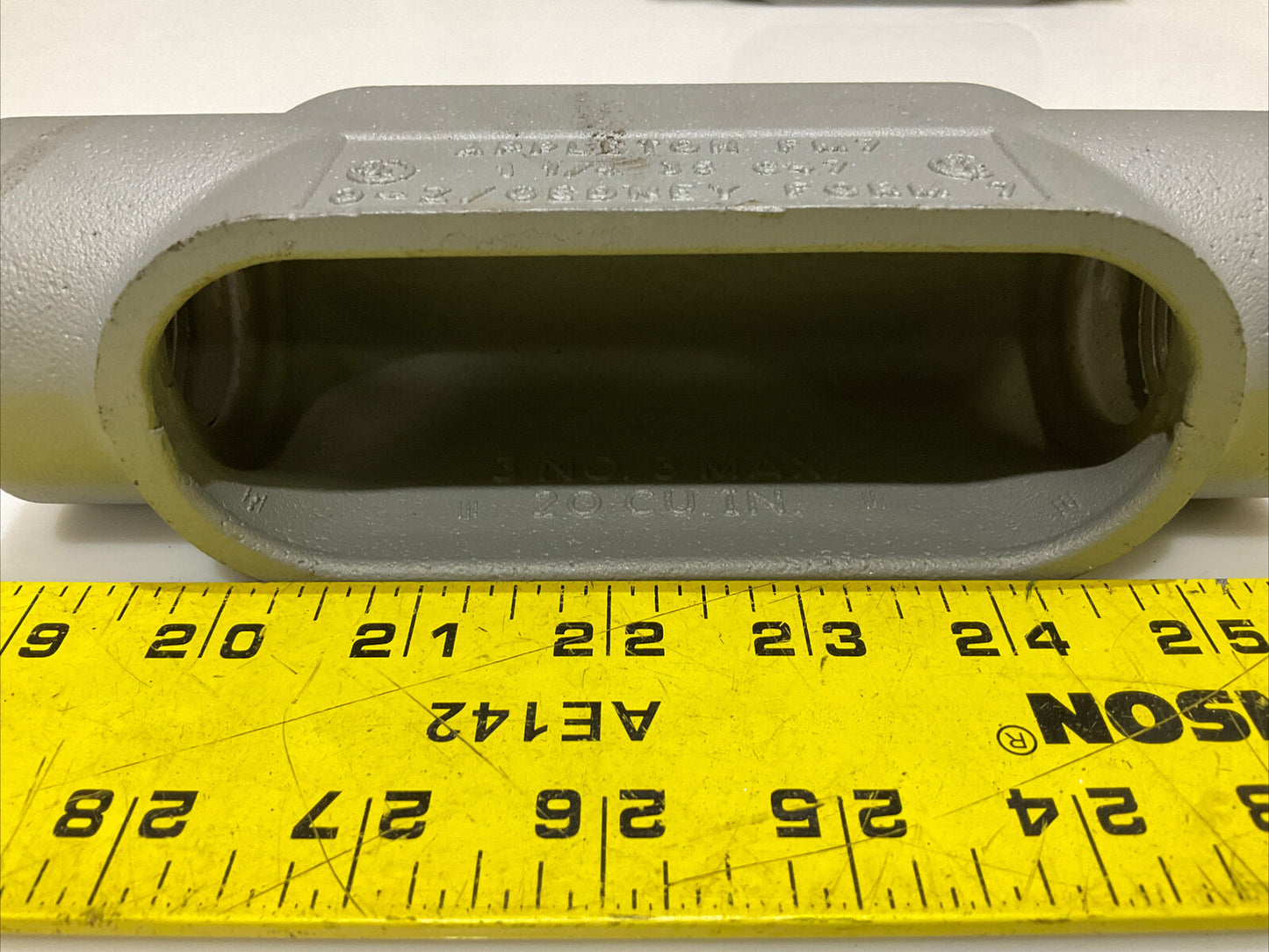 APPLETON FM7 35 C47 1 1/4” THREADED CONDUIT BODY 678 LOT OF 2