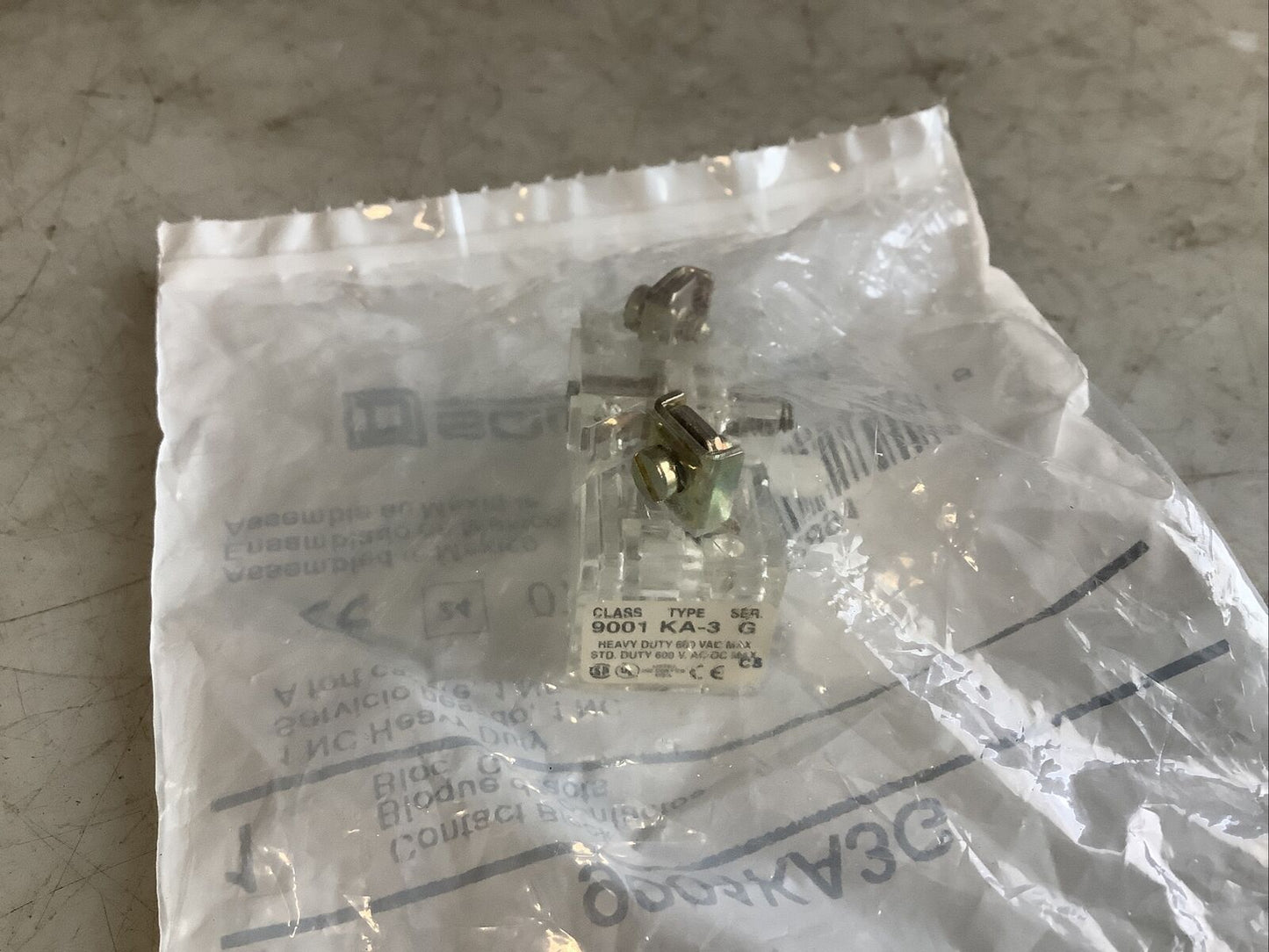 SQUARE D 9001KA3G CONTACT BLOCK 1NC 555