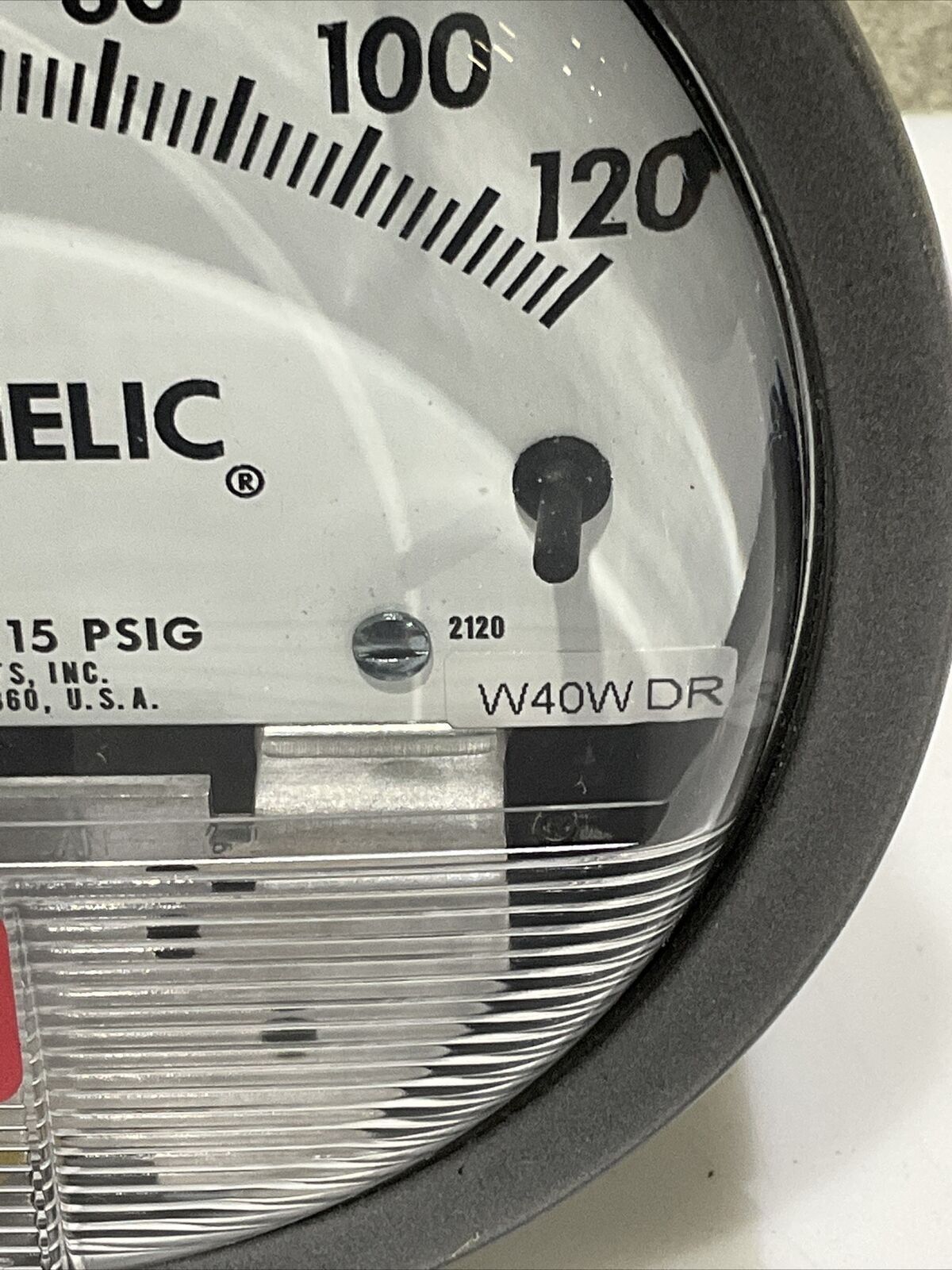 DWYER W40W DR 2120 MAGNEHELIC  DIFFERENTIAL PRESSURE  GAUGE 15 PSIG 476