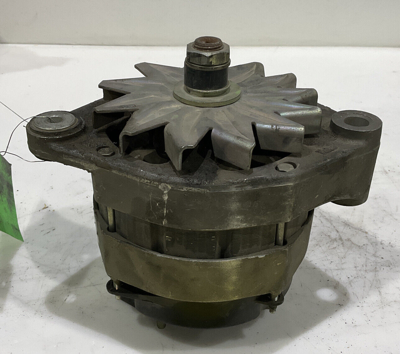 HUGO 13 0372 ALTERNATOR 28V VALEO 60A