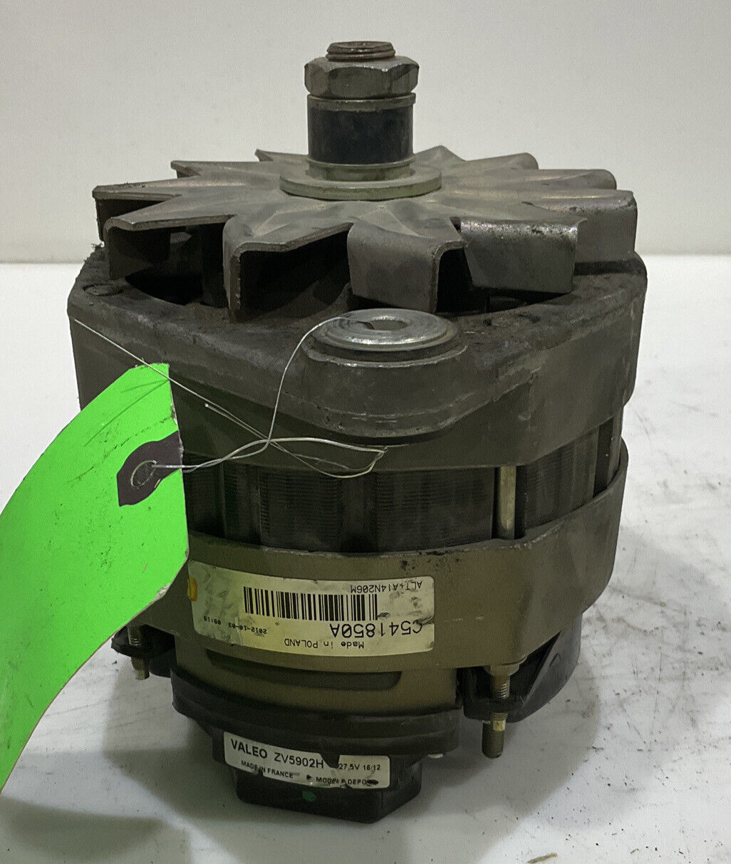 HUGO 13 0372 ALTERNATOR 28V VALEO 60A