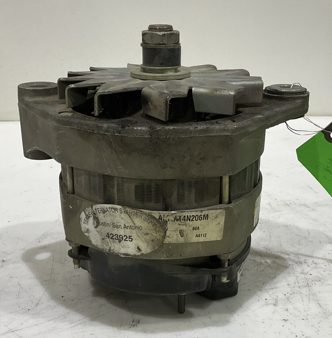 HUGO 13 0372 ALTERNATOR 28V VALEO 60A