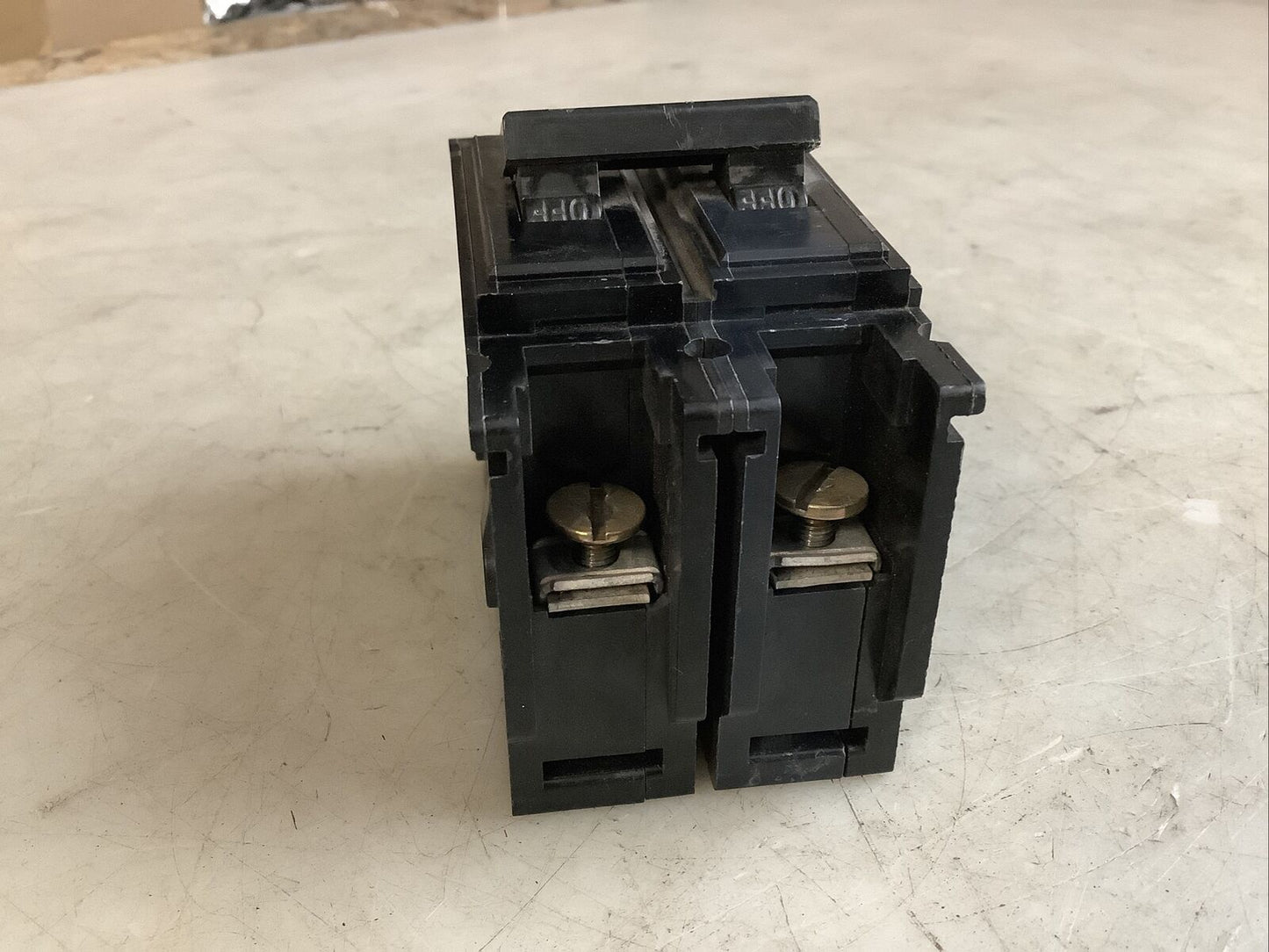 WESTINGHOUSE CU-AL CIRCUIT BREAKER 120/240VAC 20A 2 POLE 476