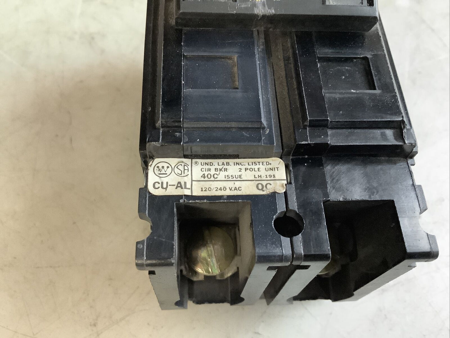 WESTINGHOUSE CU-AL CIRCUIT BREAKER 120/240VAC 20A 2 POLE 476