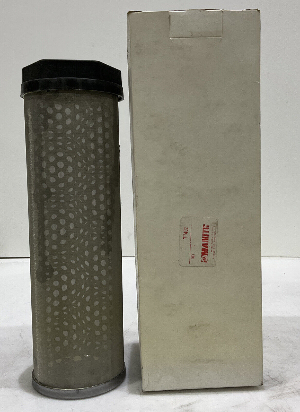 MANITOU 77402 STRAINER 476