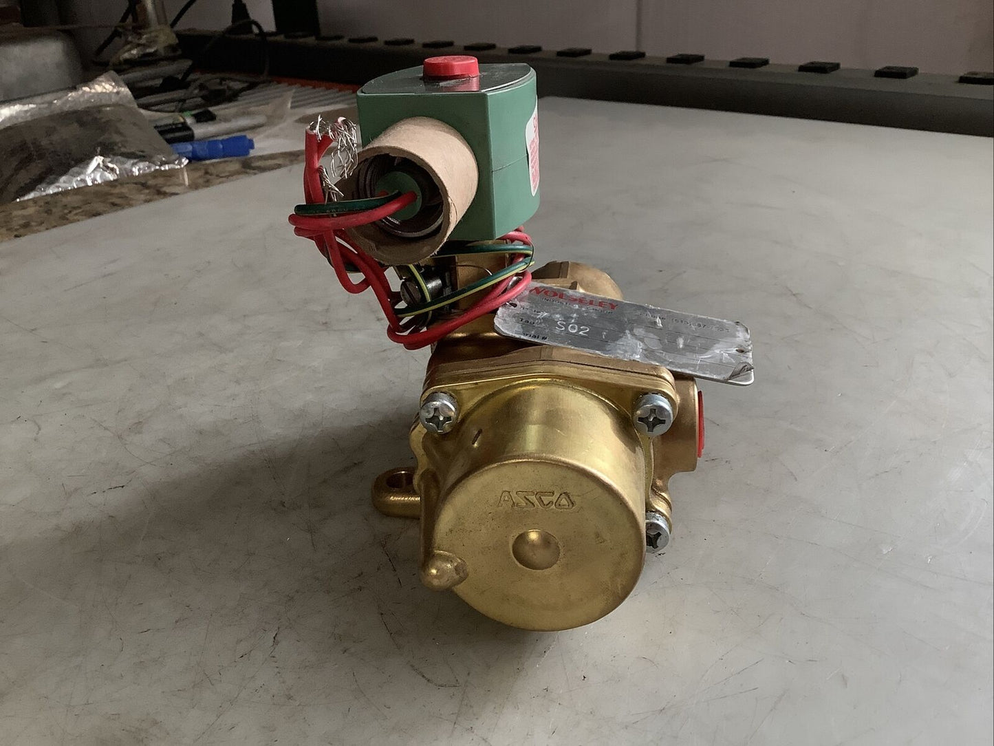 ASCO 8344G072MO SOLENOID VALVE BRASS BODY 4-WAY 3/8IN 476
