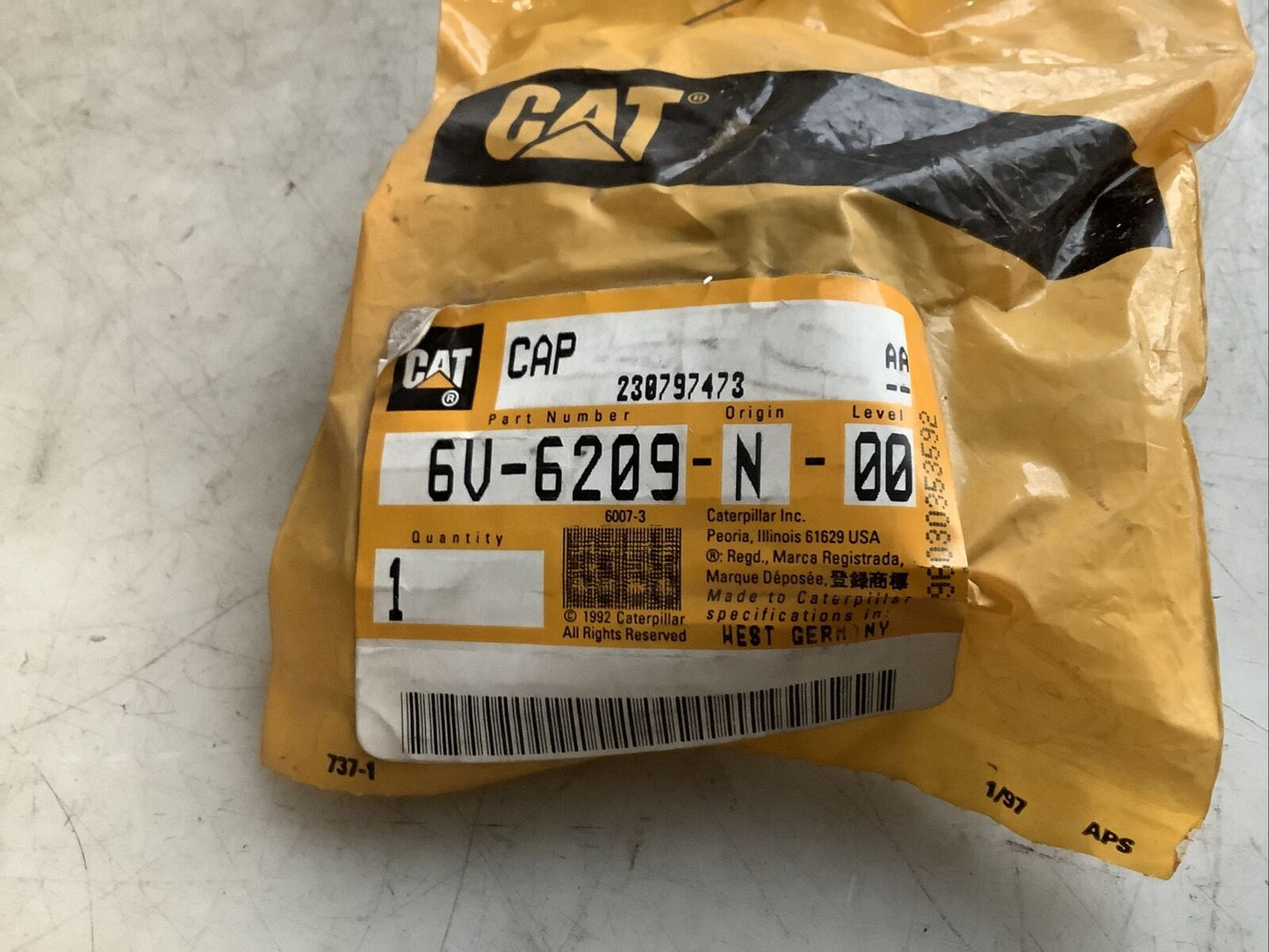 CAT 6V-6209 CAP 476 - LOT OF 2