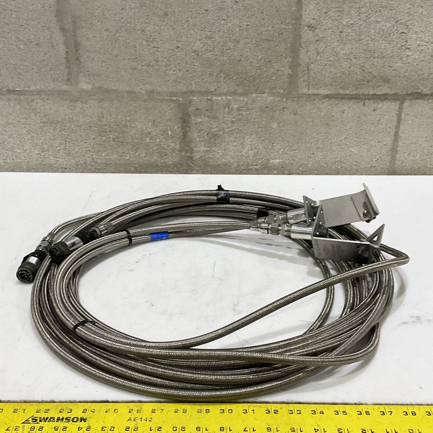 SWAGELOK SS TH6T A6TA6-288 FLEXIBLE TUBING FOR 32220&32221 ULTRASONIC PROBE CDM