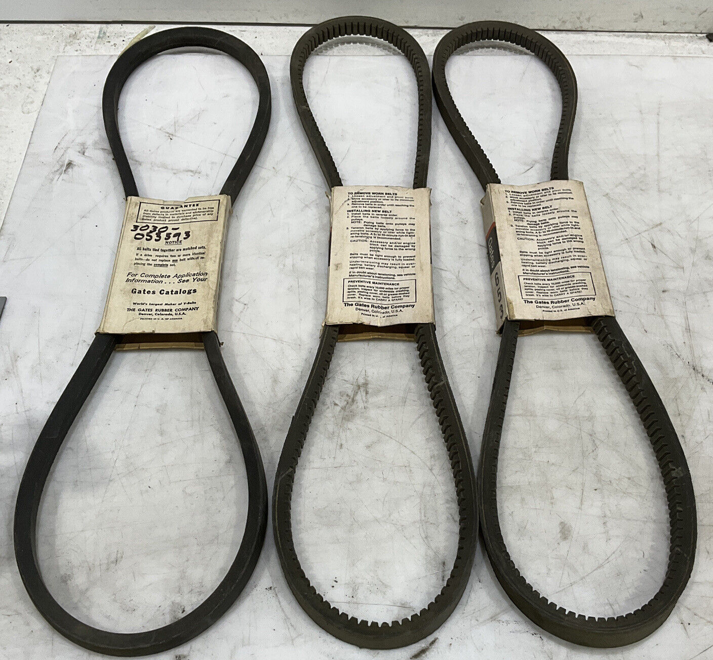 GATES 653 V-BELT LOT OF 3 476