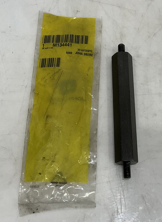 JOHN DEERE M134441 EQUIPMENT BAR 476