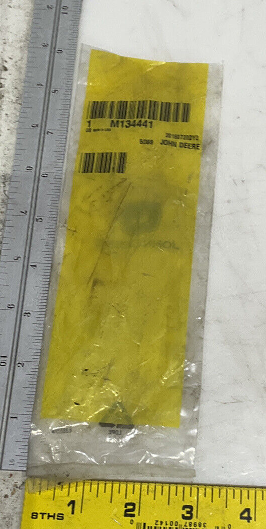 JOHN DEERE M134441 EQUIPMENT BAR 476