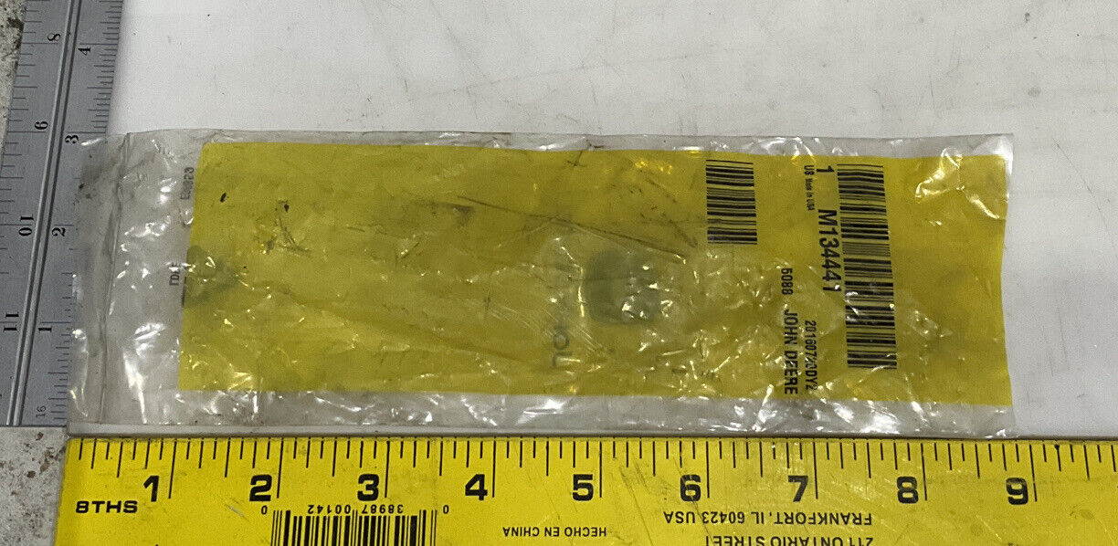 JOHN DEERE M134441 EQUIPMENT BAR 476