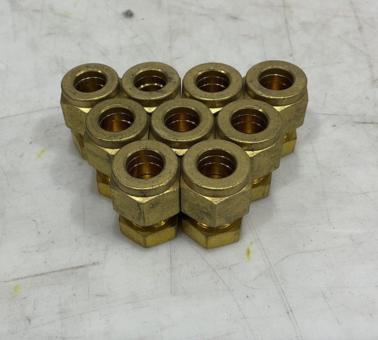 SWAGELOK B-600-C CAP LOT OF 9 476