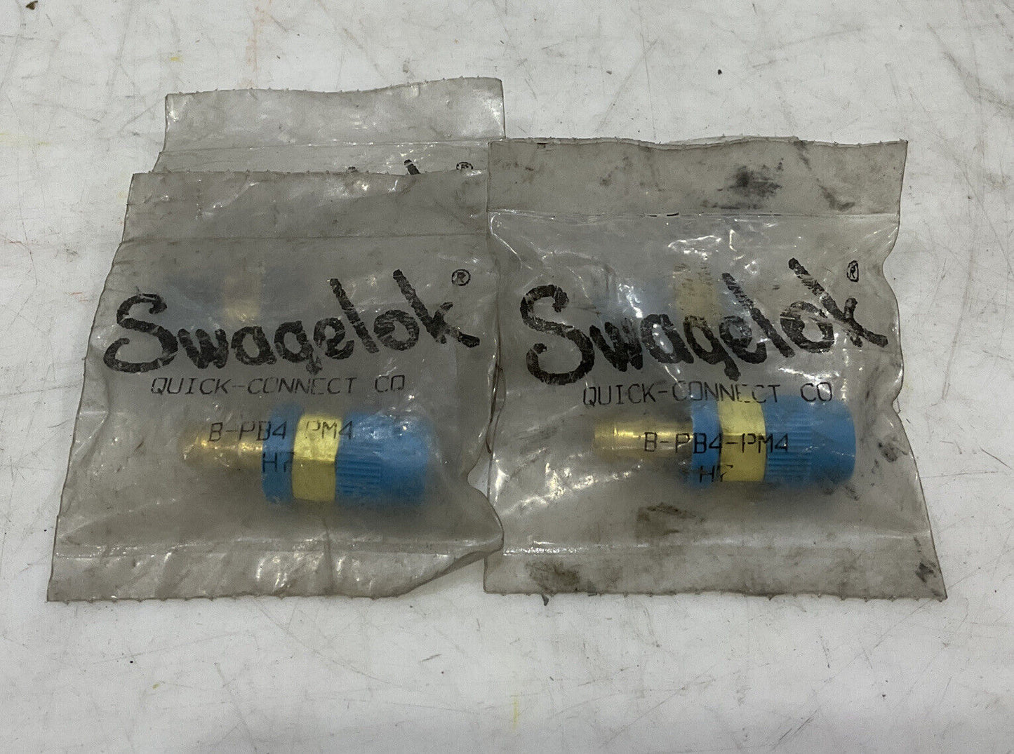 SWAGELOK B-PB4-PM4 HOSE FITTING LOT OF 4 476