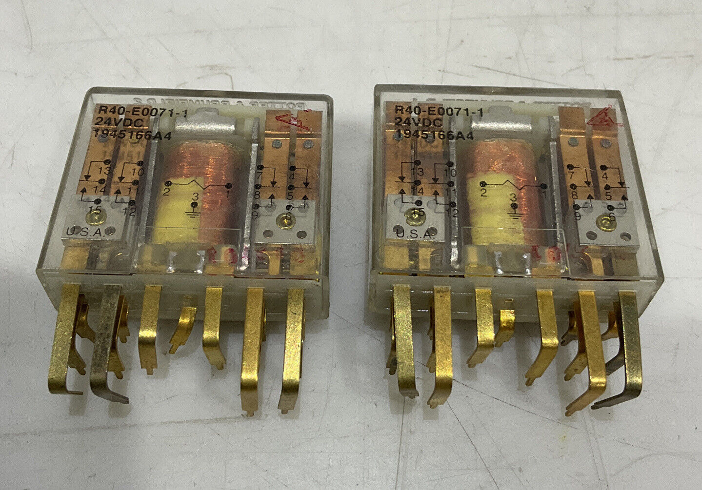 POTTER AND BRUMFIELD R40-E0071-1 24VDC 1945166A4 LOT OF 2 373