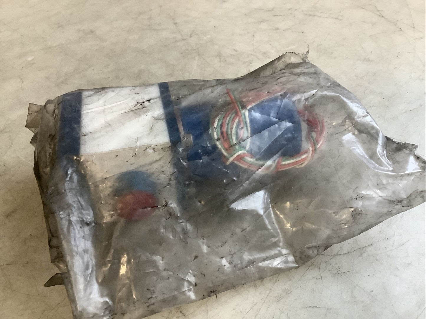 TEQCOM M662C2DFS-HT-36 MINIATURE SOLENOID VALVE 24VDC HP 40PSI 3/8IN NC 476