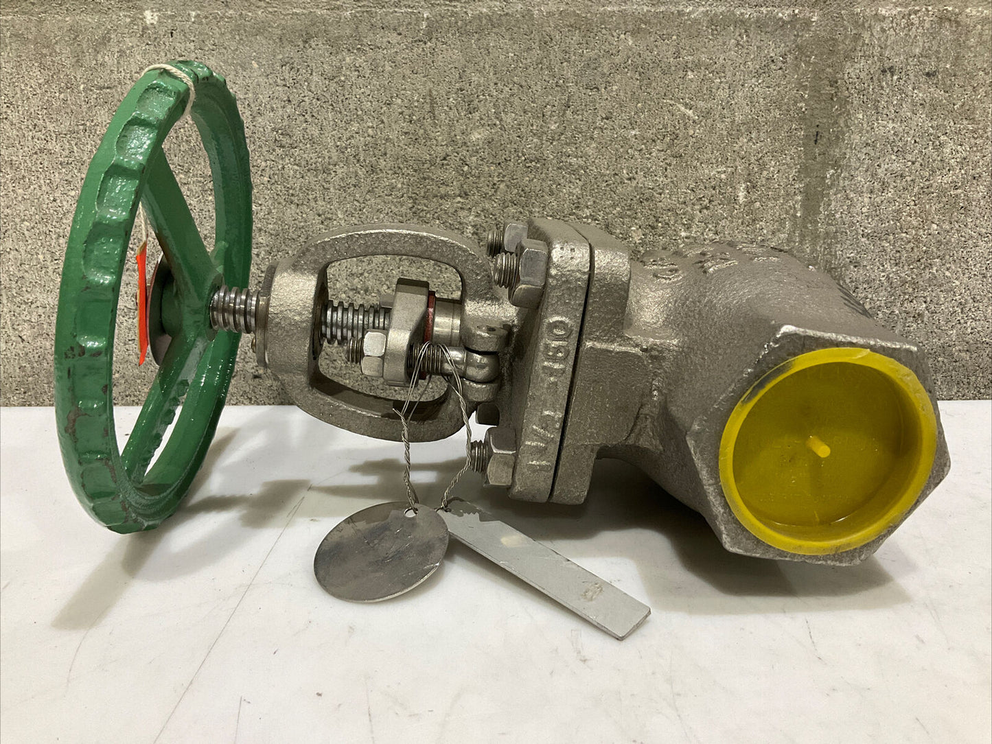 KITZ 7252 B16.34 GLOBE BALL VALVE 1-1/2” 316SS SOCKETWELD 150 PSI 373